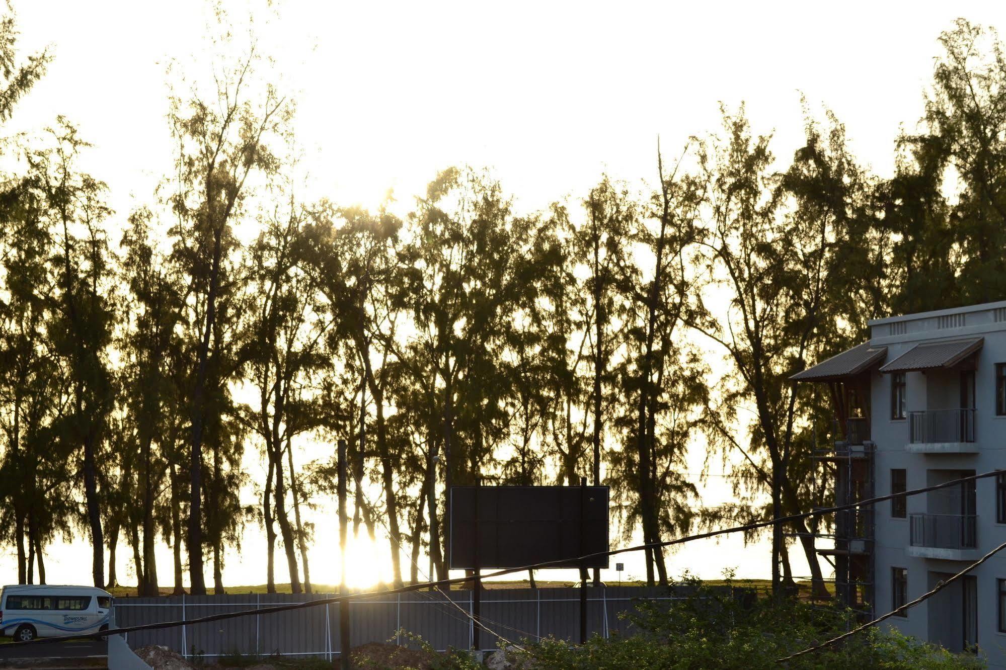 Jet Villa Flic en Flac ภายนอก รูปภาพ